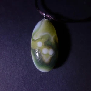 Cadena de amuletos de Nepal con cimientos raros del desierto de Gobi - Imagen 1 de 12