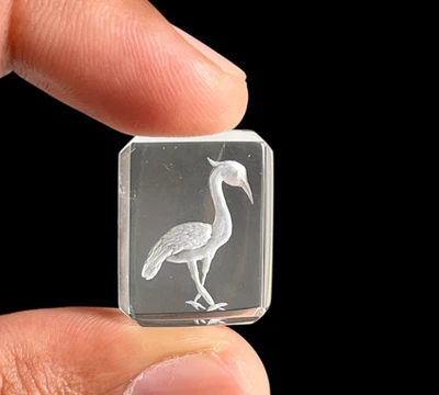 Cristal de roca natural tallado a mano intaglio para hacer joyas Foto 1 de 4