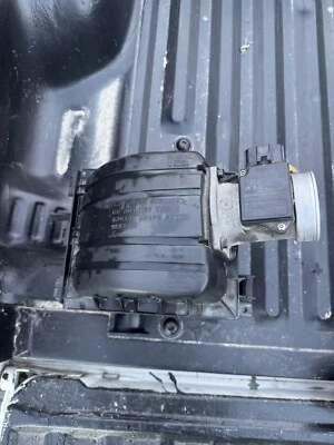 Ford Ranger 1998-2006 caja de filtro de aire de 2,5 L con tubo de admisión 99 00 Foto 1 de 4