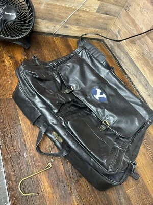 Bolso de mano BYU Utah de cuero genuino negro 23" MUY BONITO Foto 1 de 4