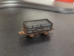 Dapol N Gauge 2F-071-023 Ton Phillip Rhondda 7-plank Open Coal Wagon Weathered - Picture 1 of 2