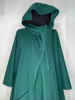 VINTAGE 1960S HOURIHAN LONG HOODED CAPE WITH SCARF IN GREEN Size MEDIUM - Image 1 of 4