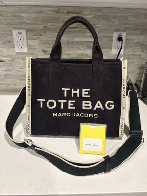 Cartera Bandolera Marc by Marc Jacobs 'The Tote Bag' Negra y Crema Foto 1 de 4