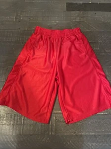 Star Basketball Shorts MENS RED SIZE YOUTH LARGE (10-12) JH6 - Picture 1 of 3