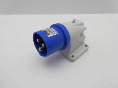 GEWISS GW60404 16 AMP 3 PIN 240 VOLT BLUE APPLIANCE INLET SURFACE MOUNTED PLUG - Image 1 of 4