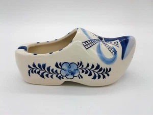 Cenicero de zapatos vintage azul holandés pintado a mano molino de viento F H zueco porcelana - Imagen 1 de 11