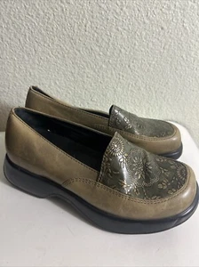 Dansko Women Shoe Mandolin Size 8 EUR 38 Green Gold Floral Loafer Slip On - Picture 1 of 19