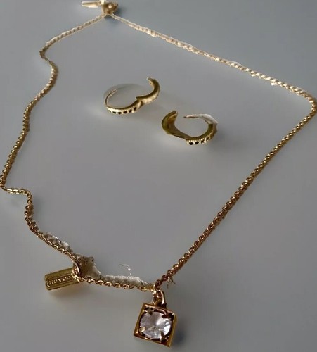 Collana Coach 2 Quadrati Diamanti Cubic Zirconia Venditore USA Reg 199 Quasi Via!