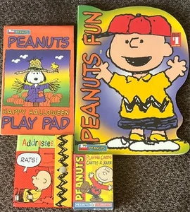 Peanuts Gift Bundle – Cards, Mini Address Book & 2 Vintage Coloring Books - Picture 1 of 14