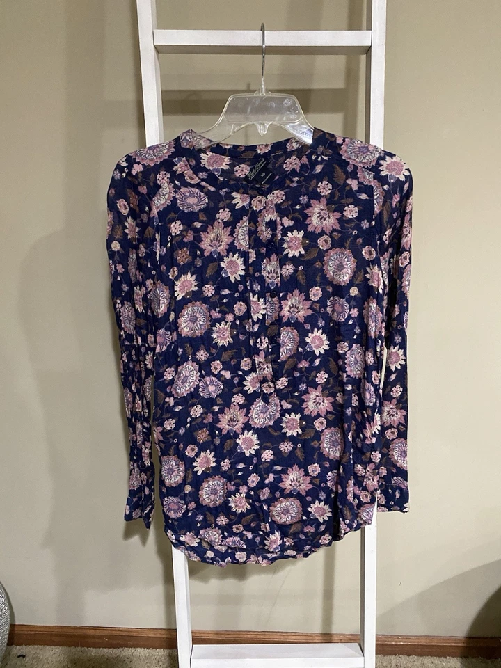 Lucky Brand 深蓝色花卉衬衫 - XS 码  — 第 1/4 张图片