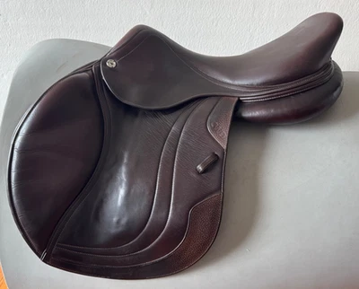 18 英寸 CWD SE02 马鞍 - 2019 - 4C - 全水牛 - 专业面板! — 第 1/4 张图片