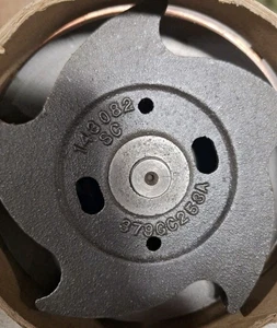 bomba de agua motor 83610 Mack E7, 379GC258A. - Imagen 1 de 5