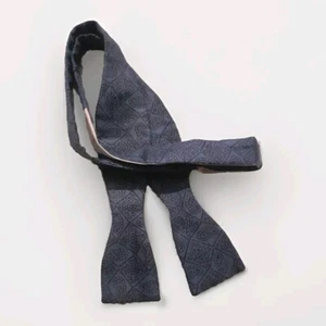 Vintage Bow Tie Skinny Self Tie All Silk Blue Patterned Adjustable - Picture 1 of 6