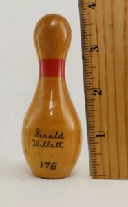 Miniature Wooden Bowling Pin High Score League Trophy   a2 - Bild 1 von 4