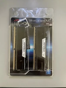 G.Skill Ripjaws V Series 32GB (2 x 16GB) 288-Pin SDRAM Speicher F4-3200C16D-32GVK - Bild 1 von 2