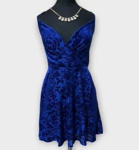 NEW City Vibe Womens L Blue Velvet Burnout Dress Zip 2 Elastic Back Bands Prom - Picture 1 of 12