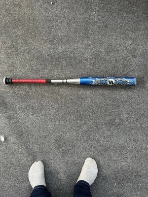 Worth Blade Softball Bat 34 L/ 30 OZ W74EST 2 1/4" D. 7050 Alloy - Image 1 of 4