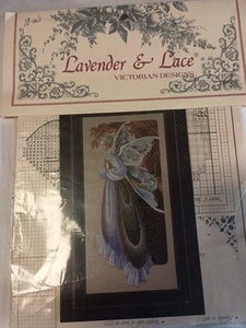 Lavendel & Spitze Kreuzstichkarte FEENGROSSMUTTER - LL42 G10 - Bild 1 von 1