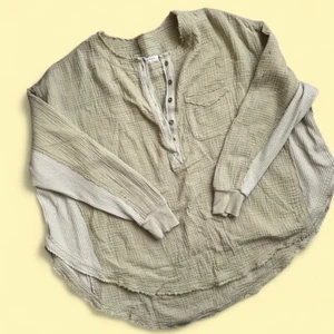 free people long sleeve boxy top green boho oversized blouse with buttons - Picture 1 of 7