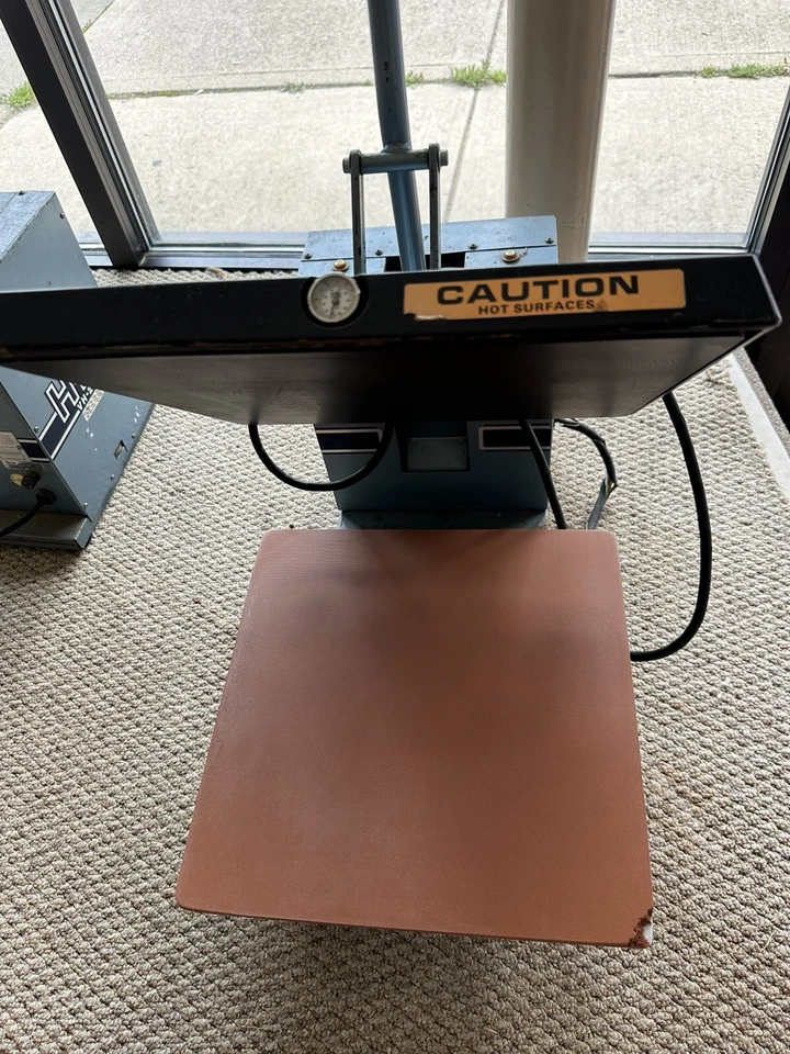 Термопресс машинный HIX HT-400 15 дюймов x 15 дюймов - Изображение 1 из 4