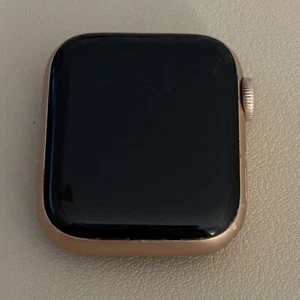 FOR PARTS - Apple Watch Series 6 40mm GPS Only Gold - Won't Charge or Turn On - Zdjęcie 1 z 8