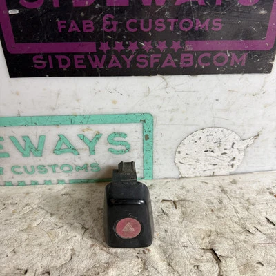 89-94 Nissan 240sx botão interruptor de luz piscante perigo S13 - Imagem 1 de 4