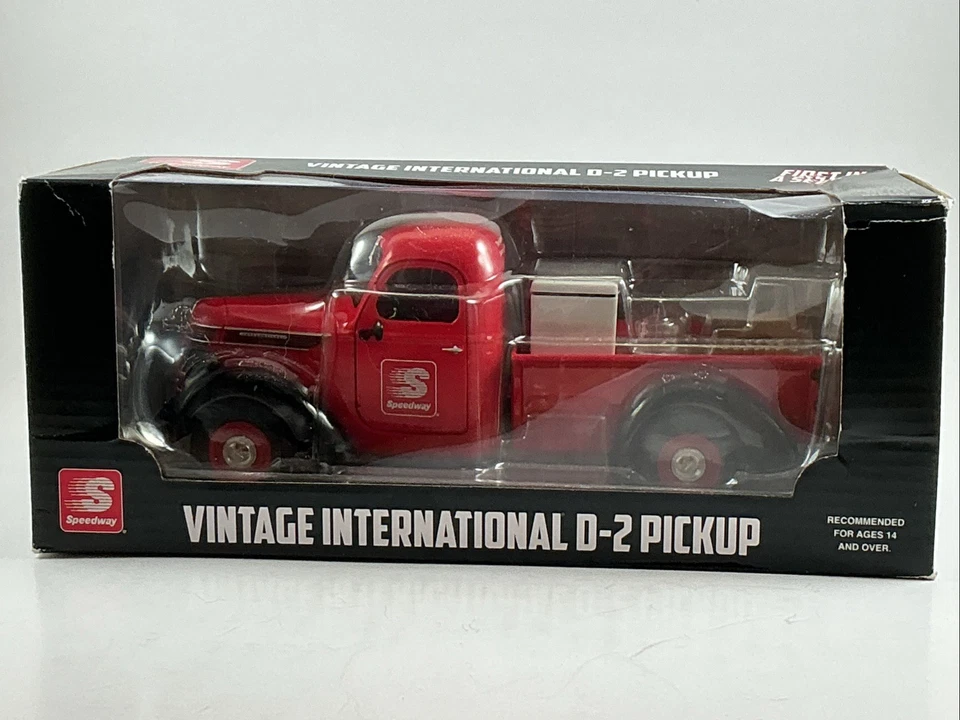 Camioneta pickup Speedway International D-2 2015 vintage - primera marcha #49-0365 Foto 1 de 4