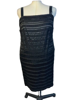 Vestido Tubo Negro Sin Mangas Hasta la Rodilla Rayas 18W Formal Colección R&M Foto 1 de 4