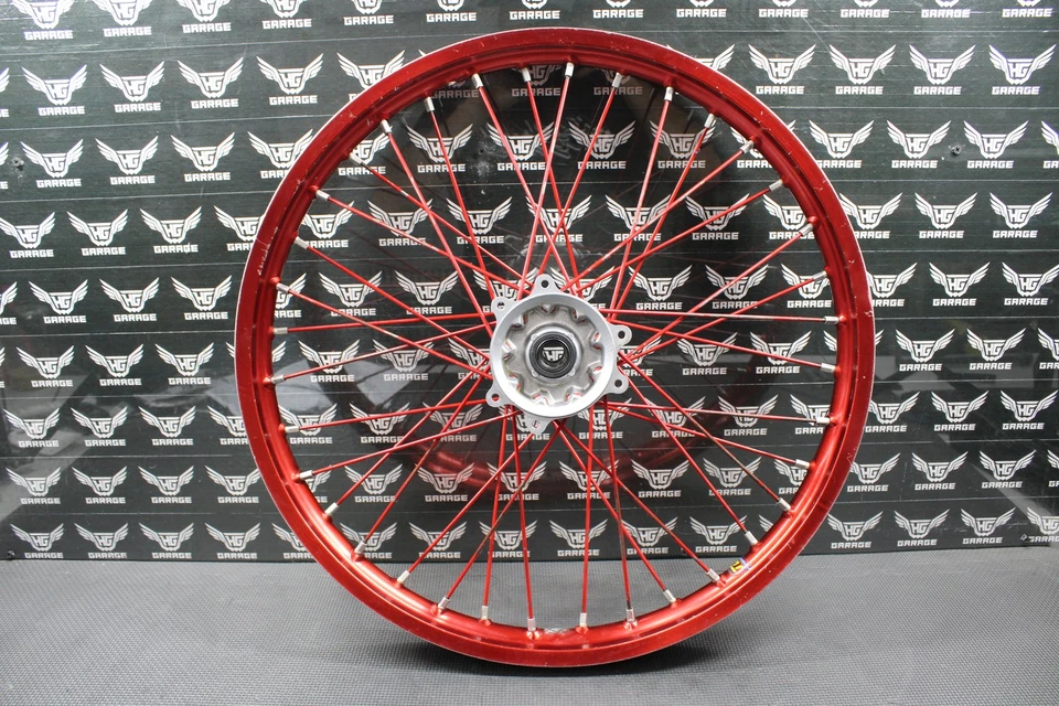 2002 02-05 HONDA CRF450R TCR CUBO ARO RODA DIANTEIRA ANODIZADO VERMELHO 44650-KZ4-810 BOM - Imagem 1 de 4