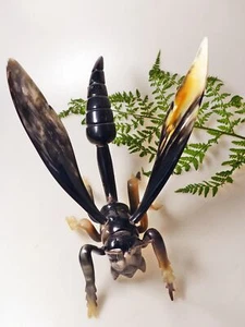Figura de cuerno real avispa pieza de coleccionista hecha a mano L: 28 cm  - Imagen 1 de 5