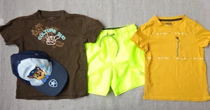 Lot Of Boys' Clothing 2 T-Shirts 1 Swim Shorts 1 Cap 4 Years - Picture 1 of 5