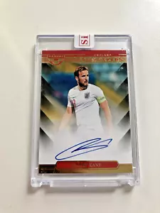 Harry Kane On Card Auto Panini 2022 World Cup Mosaic England Playmakers - Picture 1 of 2
