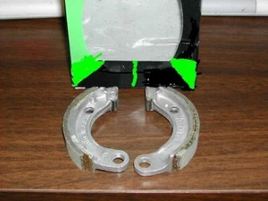 1EA NEW BRAKE SHOES FITS HONDA Z50 XR50 1980 TO 2001 (VBS134) 357J - Picture 1 of 1