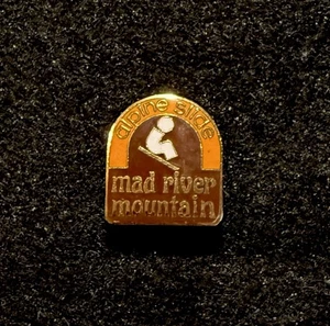 MAD RIVER MOUNTAIN Alpine Slide Pin OHIO Defunct Resort Souvenir Travel - Picture 1 of 3