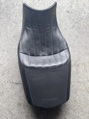 Asiento Ducati Diavel de Corbin excelente estado Foto 1 de 4