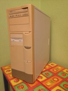 PIII 650MHz, Asus CUV4X-E, Voodoo 3 3000 AGP, SB Live, 256MB RAM ready to use - Bild 1 von 12
