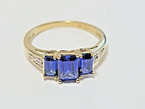 10K Yellow Gold Synth Tanzanite Colored CZ Emerald Cut Ring 2.2 Grams Size 6.75 - Picture 1 of 8