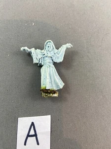 1x Female Ghost Nun Night Horror Vampire Counts Undead Warhammer METAL C18 (47) - Picture 1 of 9