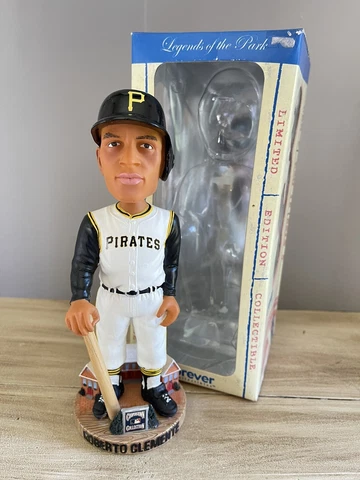 ROBERTO CLEMENTE Pittsburgh Pirates MLB Cooperstown Nodder Bobblehead NIB! Cover