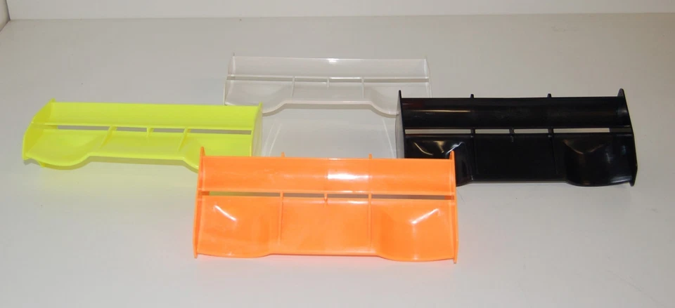 Alettone 1:8 buggy - verde, nero , bianco - Immagine 1 di 1