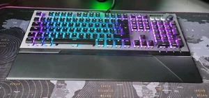 ROCCAT Vulcan 120 AIMO Gaming Tastatur (AZERTY) - Silber (ROC-12-443-BN) - Bild 1 von 9