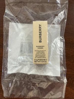 Color de labios mate Burberry Kisses (3,3 g/,11 oz) - Matte Rose Crush 19 nuevo en caja SKU 234 Foto 1 de 4