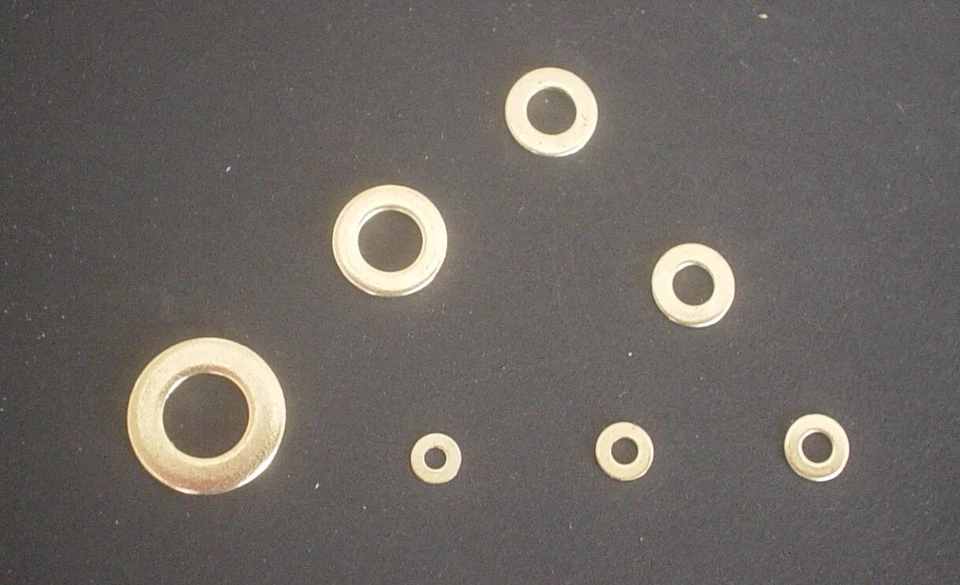 UNTERLEGSCHEIBEN M2 BIS M8 MESSING BLANK DIN 125 - 1 / ISO 7089 FORM A - Bild 1 von 1