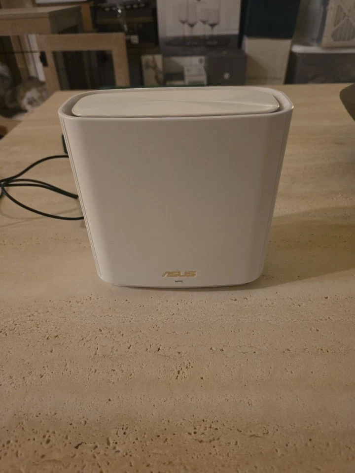 Sistema ASUS ZenWiFi AX6600 Tri-Band Mesh WiFi 6 - Blanco (XT8 3PK) Foto 1 de 3