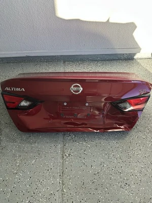 2019-2023 Nissan Altima Trunk - Image 1 of 3