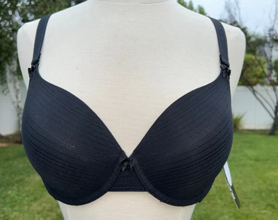 NWT- Felina, "Aubrie" Seamless Memory Foam Convertible T-Shirt wire Bra  #130755 - Image 1 of 4