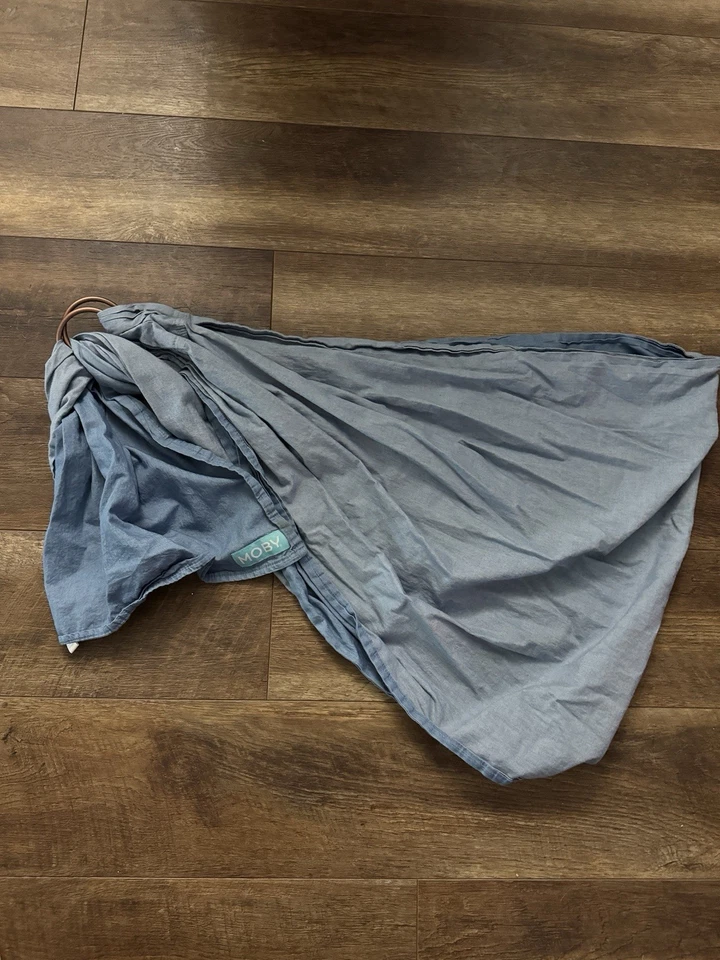 Moby Wrap El cómodo portabebés para bebés 8-35 libras azul bebé clásico Foto 1 de 4