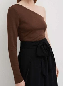 NEW WITCHERY ONE SHOULDER LONG SLEEVE TOP CHOCOLATE SIZE L - Picture 1 of 4