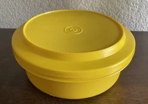 Vintage Tupperware Yellow Seal N Serve Bowl Container #1253-14 with Lid #1207-48 - Picture 1 of 8