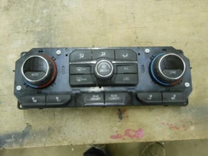 GM temperature climate control cluster module 84842854 - Picture 1 of 4